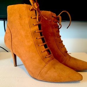 Pointed Toe Suede Ankle Boots
